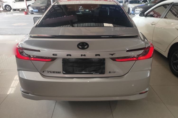 Used Toyota Camry 2024 Dual-Motor 2.0 HGVP Luxury Edition