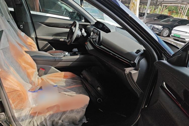 Used CHANGAN UNI-V 2024 1.5T Prestige Sport Edition
