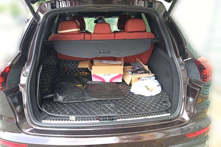 Used Porsche Cayenne 2016 3.6 V6 U.S. specification Trunk