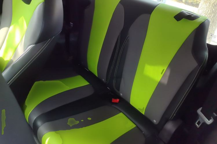 Used Roewe Clever 2021 302 km New Four-Seater Super-Efficient Version Left Rear Seat