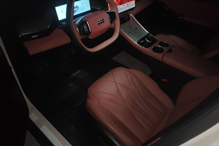 Used Geely Galaxy L6 2025 EM-i 140km Explorer+ Edition
