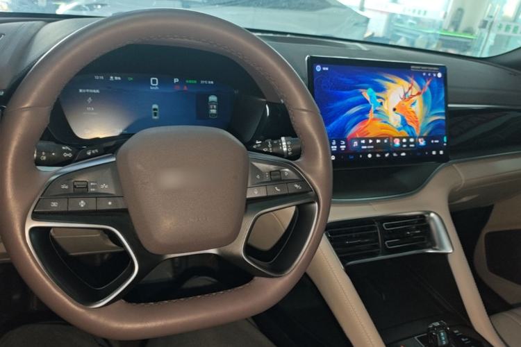 Used BYD Song PLUS New Energy 2025 EV Intelligent Driving Edition 520km Luxury Model
