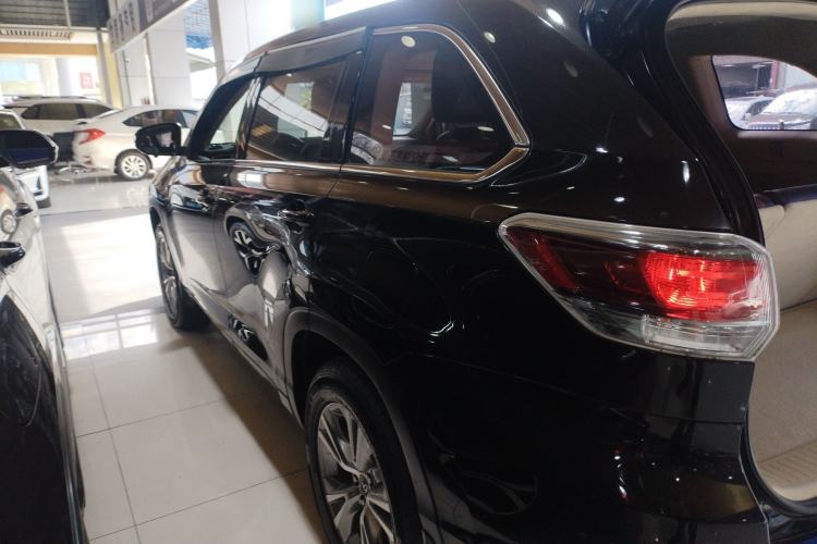 Used Toyota Highlander 2017 2.0T Four-Wheel Drive Elite Edition 7-Seater