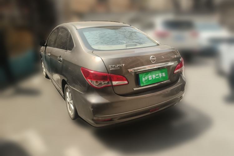 Used Nissan Sylphy 2012 Classic 1.6XE Automatic Comfort Edition Exterior 2