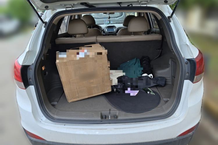 Used Hyundai ix35 2012 2.0L Automatic Two-Wheel Drive Elite Edition GLS Trunk