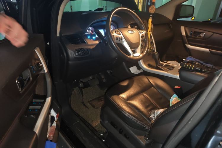 Used Ford Edge 2012 2.0T Elite Edition
