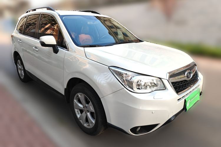 Used Subaru Forester 2013 2.5i Automatic Luxury Edition Front Right 45 Deg