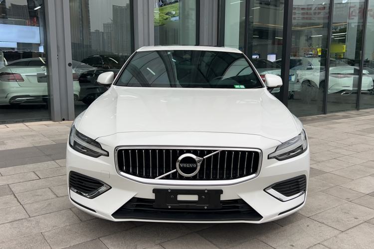 Used Volvo S60 New Energy 2022 T8 eDrive Hybrid All-Wheel Drive Smart Luxury Edition

