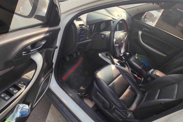 Used Changan CS35 2016 1.6L Manual Luxury Model China IV Standard