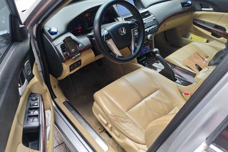 Used Honda Crosstour 2011 3.5L Prestige Edition
