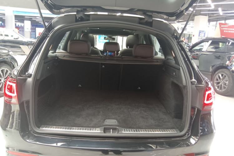 Used Mercedes-Benz GLC 2021 GLC 260 L 4MATIC Luxury Model Trunk