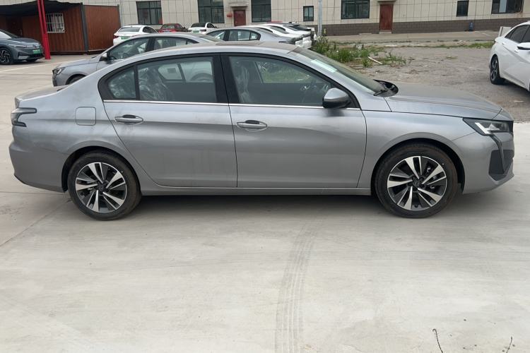 Used Peugeot 408 2022 1.6T Light-Chasing Edition