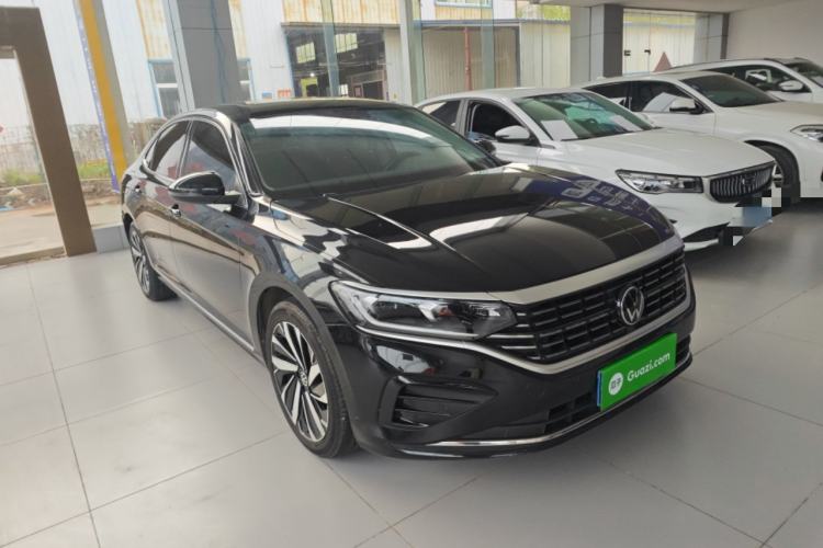 Used Volkswagen Passat 2023 Revised 330TSI Elite Edition Front Right 45 Deg