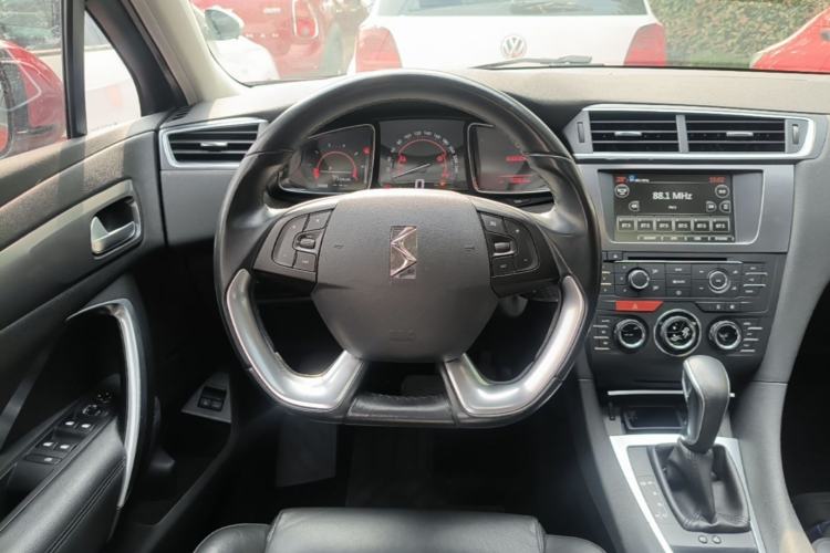 Used DS 5LS 2014 1.6T Elegant Version THP160 Steering Wheel