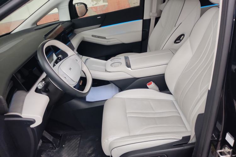 Used XPeng X9 2024 702 Ultra-Long Range Max
