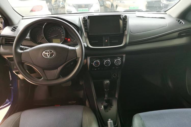 Used Toyota YARiS L Zhi Xiang 2017 1.5E CVT Dynamic Edition Interior 3