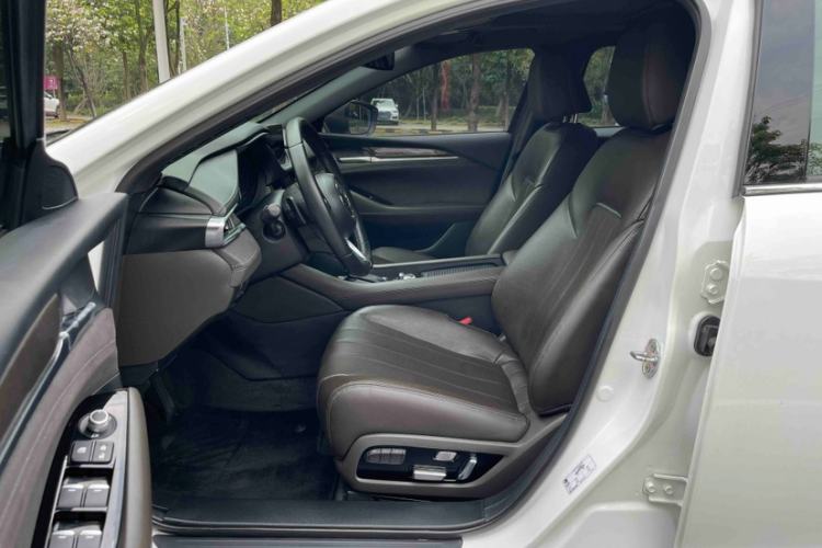 Used Mazda Atenza 2020 2.5L Sky Blue Prestige Edition Interior 5