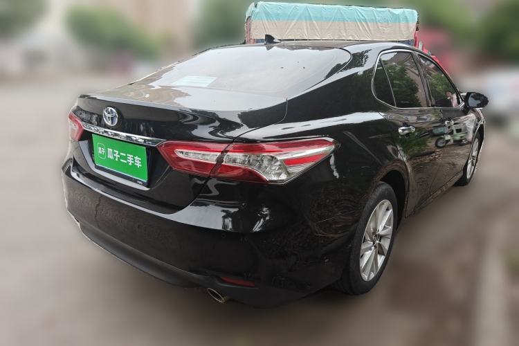 Used Toyota Camry 2021 2.0G Luxury Edition
