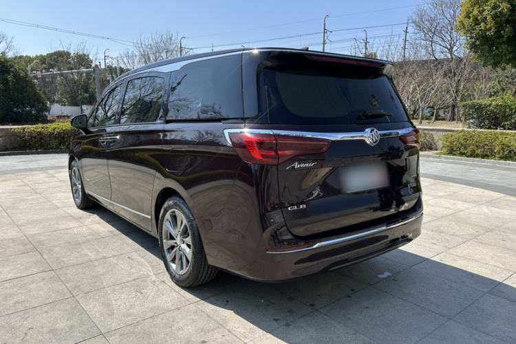 Used Buick GL8 2022 Avenir Aivia 7-Seater Deluxe Edition
