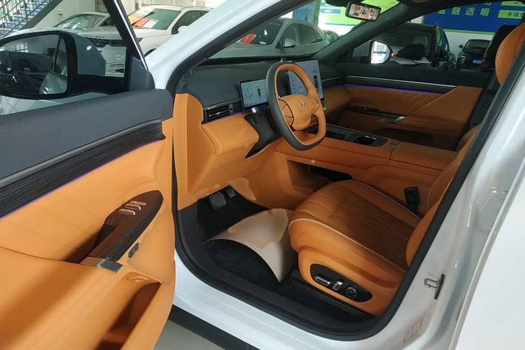 Used Dongfeng eπ eπ008 2025 210Max Range-Extended Version 5 Seats Interior 3