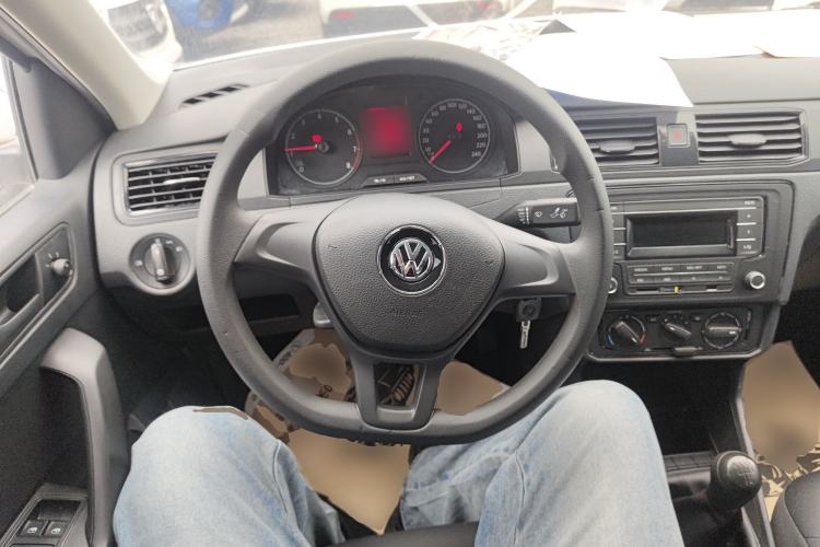 Used Volkswagen Santana 2018 1.5L Manual Fashion Edition Steering Wheel