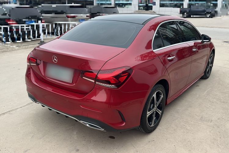 Used Mercedes-Benz A-Class 2022 Second Facelift A 200 L Sport Sedan Fashion Version
