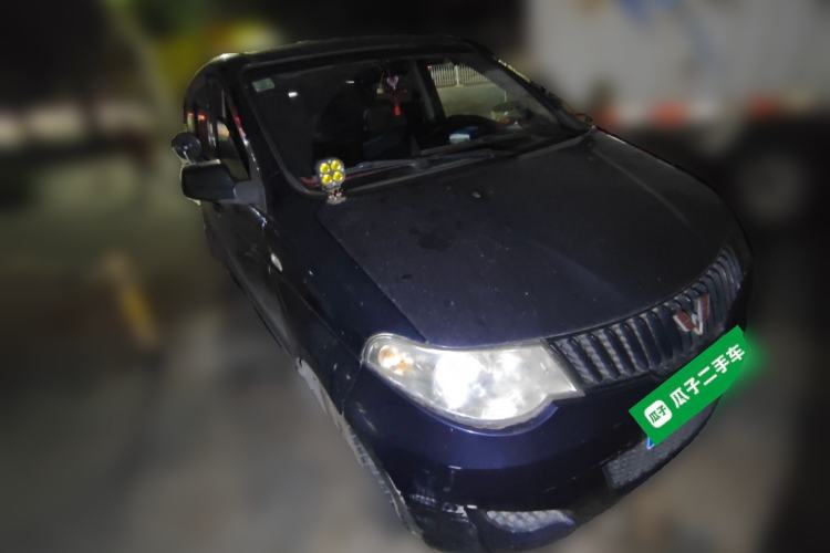 Used Wuling Hongguang 2014 1.5L Base Version Front Right 45 Deg