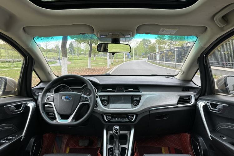 Used Geely Auto Vision X3 2017 1.5L Automatic Luxury Model Interior 3