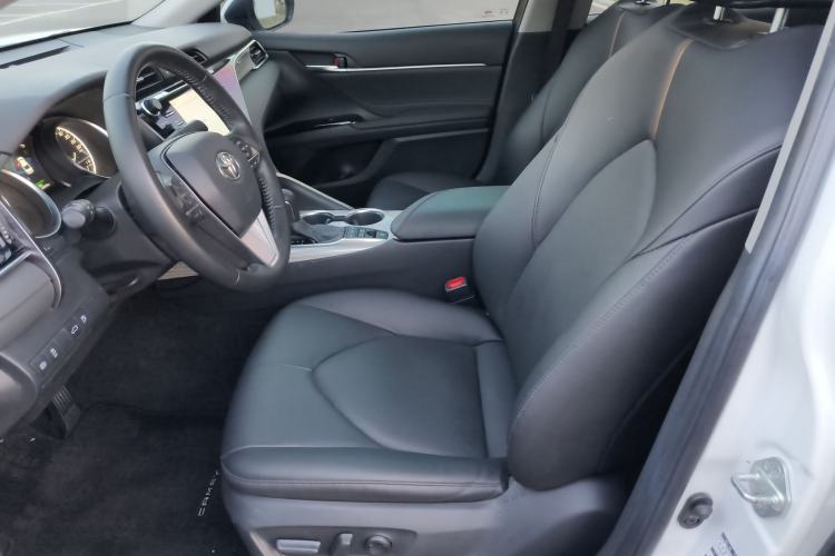 Used Toyota Camry 2018 Dual-Engine 2.5 HG Luxury Edition
