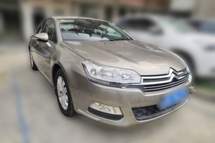 Used Citroen C5 2013 2.3L Automatic Zunyu Model Front Right 45 Deg