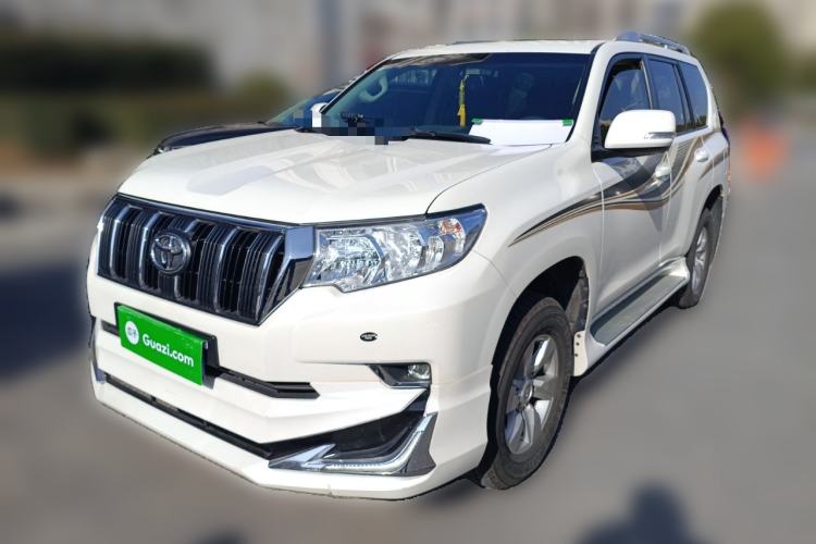 Used Toyota Prado 2017 2.7L Automatic 2700 Gasoline 4x4 7-Seater – Middle East Version