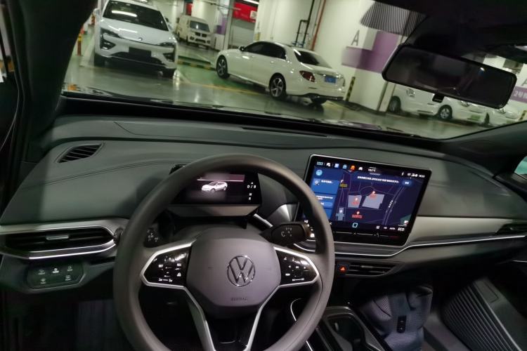 Used Volkswagen ID.4 CROZZ 2025 Pure Edition Center Console