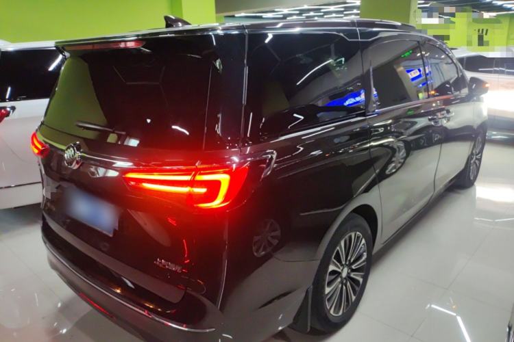 Used Buick GL8 2021 ES Landtrek 653T Luxury Model
