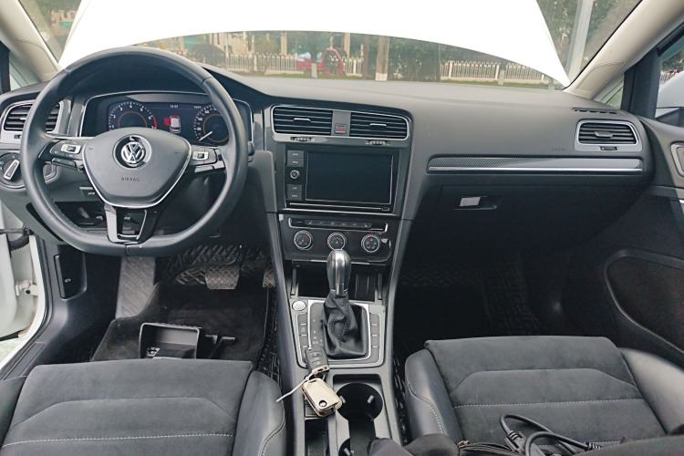 Used Volkswagen Golf 2019 280TSI DSG Luxury Version China VI Standard