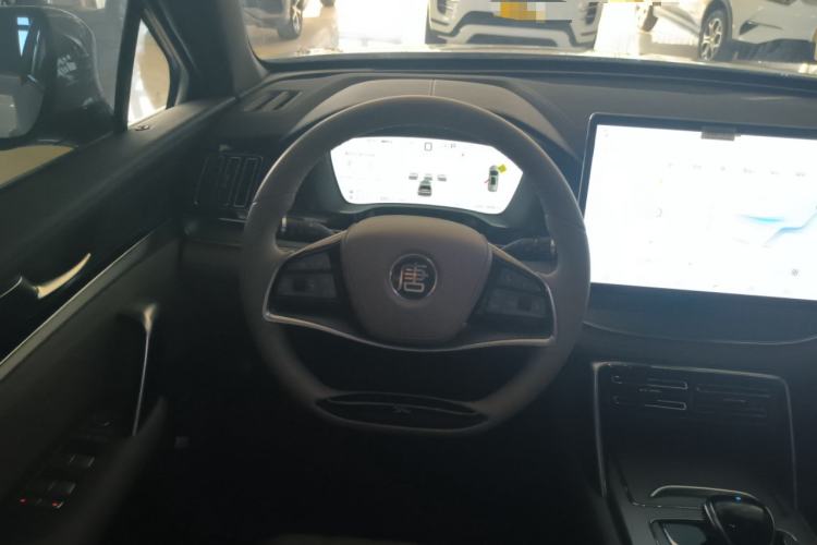 Used BYD Tang New Energy 2025 DM-i 115KM Prestige Model
