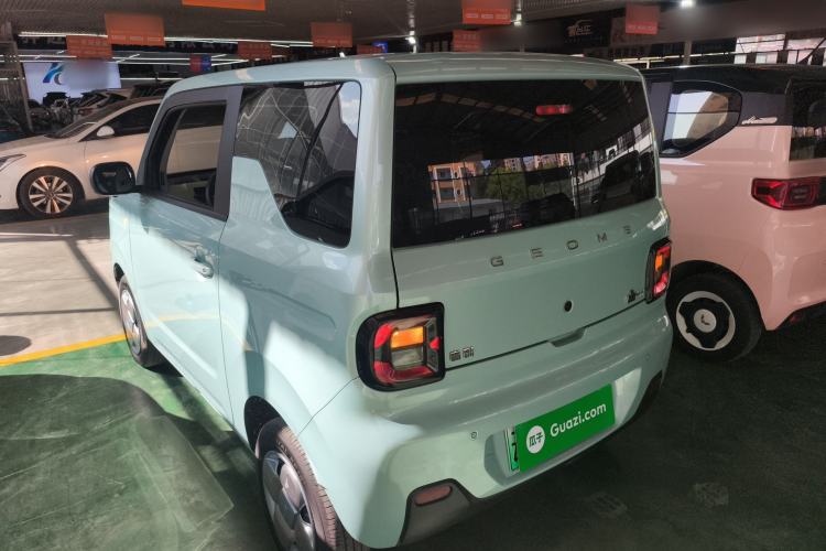 Used Geely Galaxy Panda 2023 Panda Mini 200km Endurance Bear
