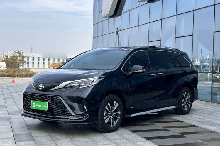 Used Toyota Granvia 2024 2.5L Hybrid Luxury Edition