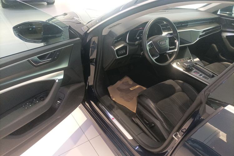 Used Audi A7L 2024 45TFSI S-line Dream-Building Edition Flow Crystal Package Driver Seat