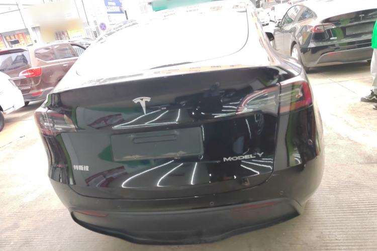 Used Tesla Model Y 2021 Long-Range All-Wheel-Drive Version