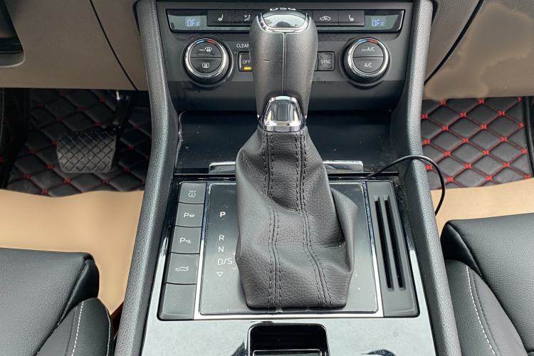 Used Skoda Superb 2016 TSI280 DSG Champion Edition
