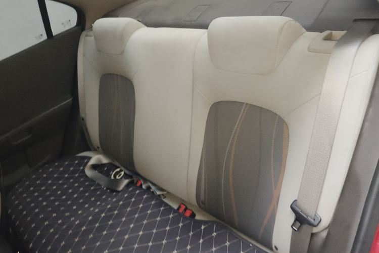 Used Chevrolet Aveo Sonic 2011 Sedan 1.4L Manual Transmission SE
