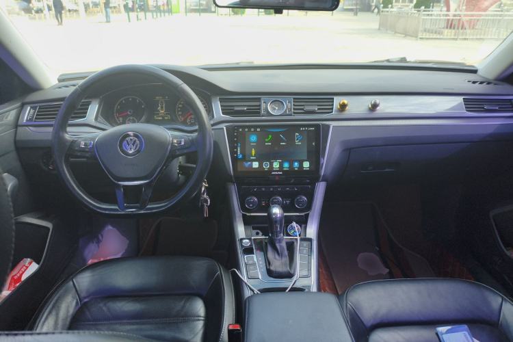 Used Volkswagen Passat 2016 330TSI DSG Luxury Edition
