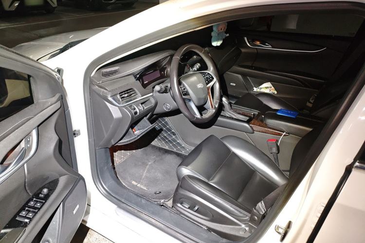 Used Cadillac XTS 2018 28T Tech Edition Interior 3