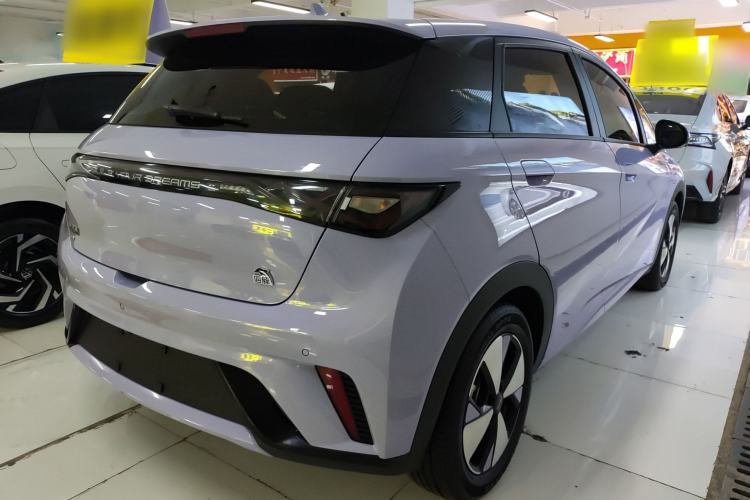 Used BYD Dolphin 2023 420 km Fashion Edition
