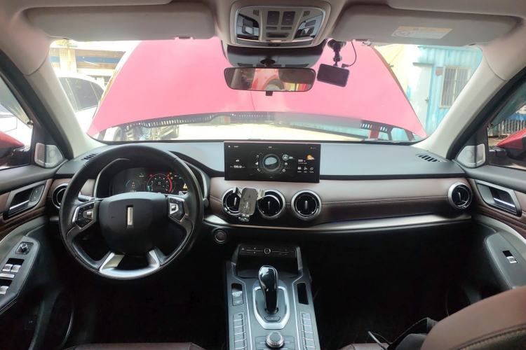 Used Wey VV6 2020 2.0T Two-Wheel Drive Smart Protection+ Center Console