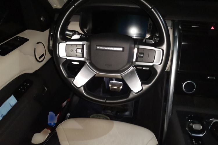 Used Land Rover Discovery 2021 360 PS R-Dynamic SE
