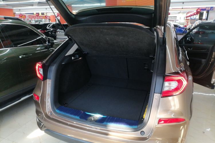 Used Honda Avancier 2017 240TURBO Two-Wheel Drive Luxury Edition Trunk