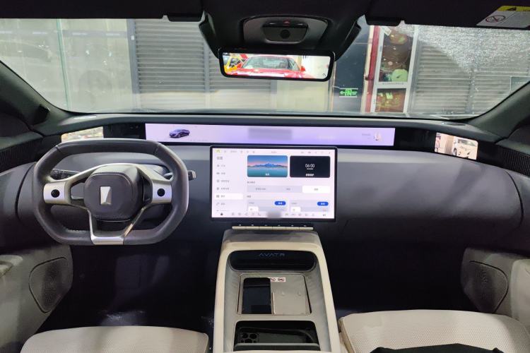 Used Avatr 12 2025 Max All-Electric Version Center Console