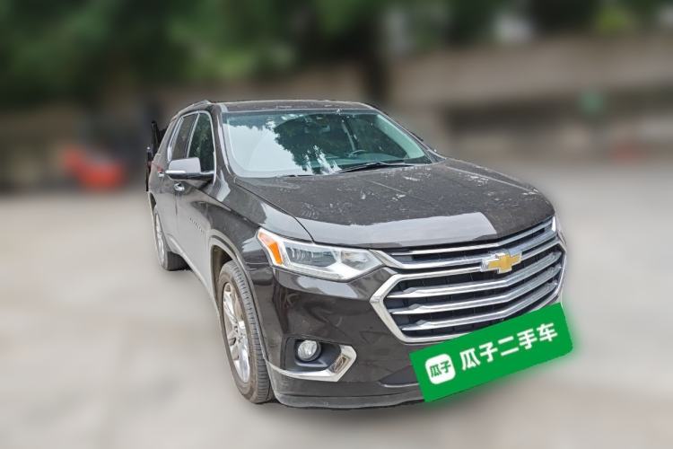 Used Chevrolet Equinox  Front Right 45 Deg