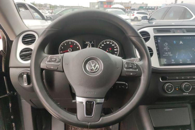 Used Volkswagen Tiguan 2017 300TSI Automatic Two-Wheel Drive Silk Road Comfort Edition Steering Wheel